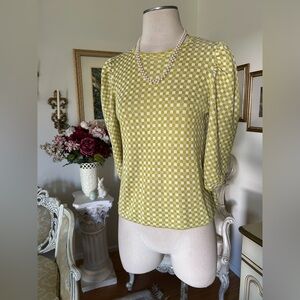 Ann Taylor like new C:4195-8 Size NP Women's Green Checkered Top